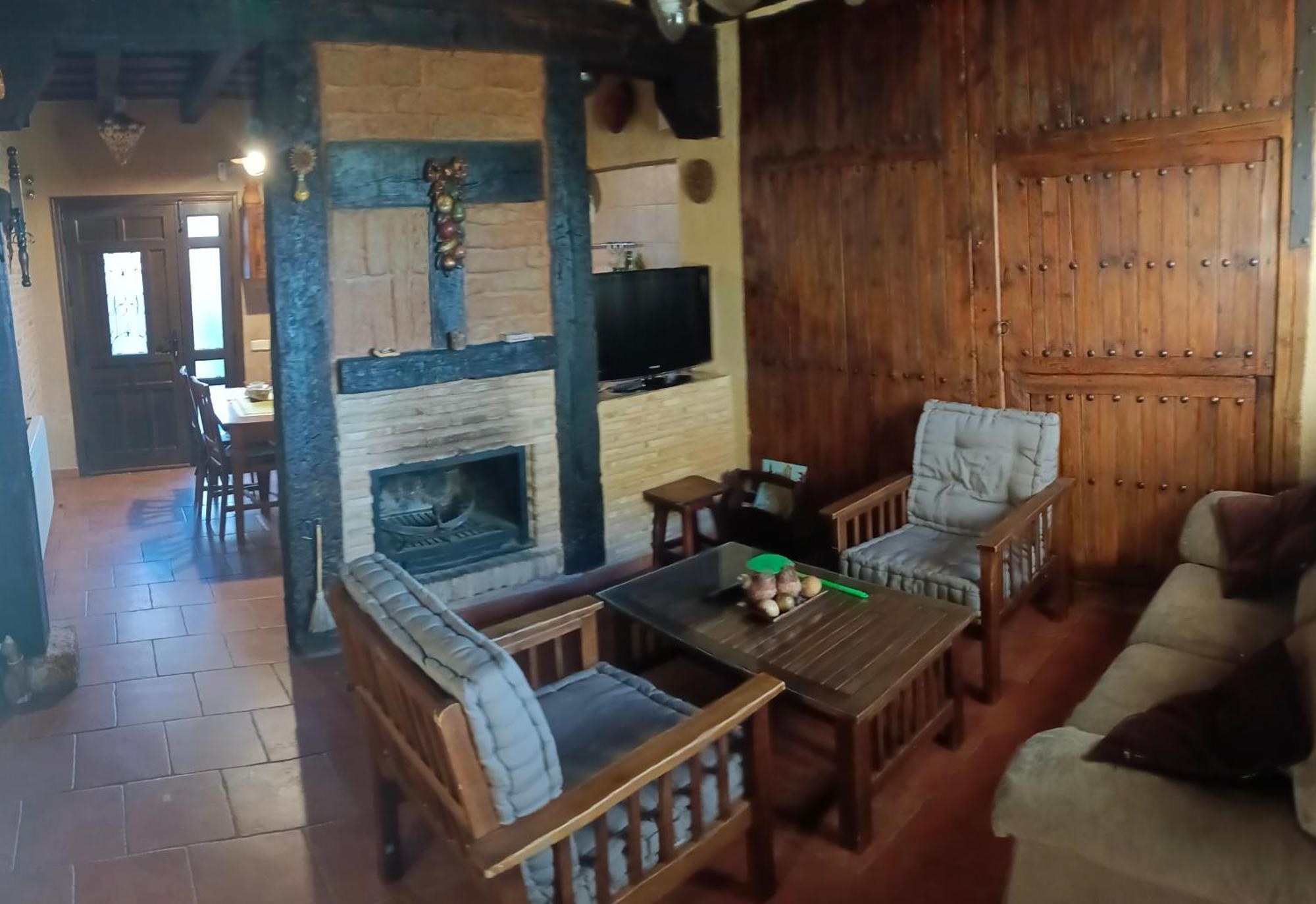 Casa Rural La Casa De Los Pollos Turrubuelo Dış mekan fotoğraf